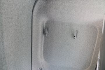 �ൺ��� ��V 220���� 6X2 5.2����ж��ͼƬ