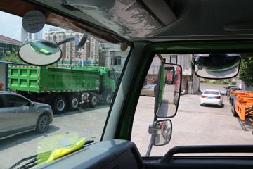 �ൺ��� ��V 220���� 6X2 5.2����ж��ͼƬ