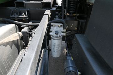 �ൺ��� ��V 220���� 6X2 5.2����ж��ͼƬ