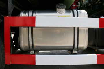 �ൺ��� ��V 220���� 6X2 5.2����ж��ͼƬ