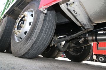 �ൺ��� ��V 220���� 6X2 5.2����ж��ͼƬ