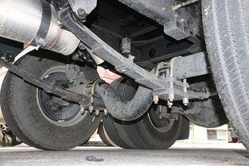 �ൺ��� ��V 220���� 6X2 5.2����ж��ͼƬ