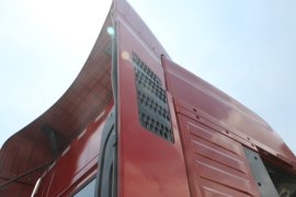 天V&nbsp;牵引车外观                                                图片