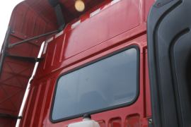 天V&nbsp;牵引车外观                                                图片