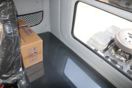 天V&nbsp;牵引车驾驶室                                               图片