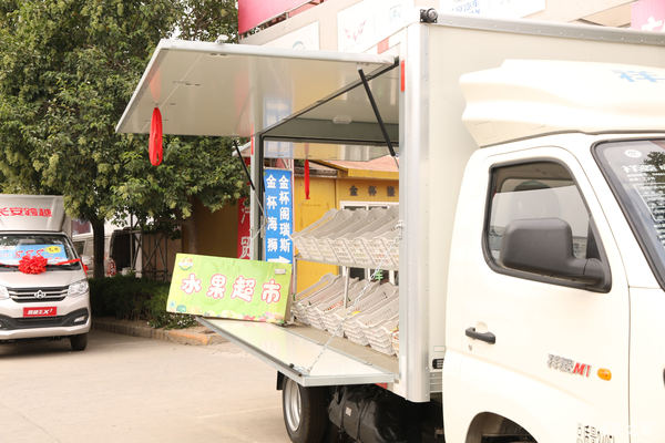小商品售卖 水果售卖 选翼开启厢式车 三面开启更方便