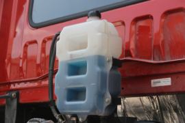 天V&nbsp;牵引车底盘                                                图片