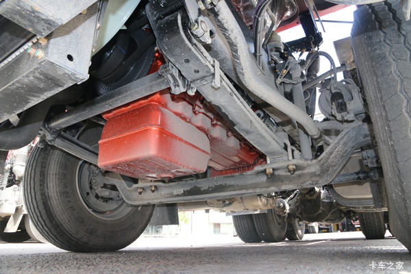 ��Vǣ������ͬ�л��ȴ����� �����ߴ�0.5��