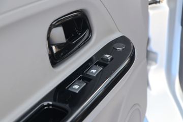 ���� ��� 1.6L 122���� 3.7�׵�������΢��(����)(KMC1033Q360D6)ͼƬ