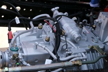 ���� ŷ��Rϵ 210���� 6.8�ײ�դʽ�ػ���(�߶�˫��)ͼƬ