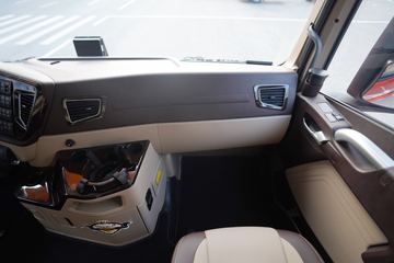 �ൺ��� JH6?�ؿ� ����հ� 550���� 6X4 AMT�Զ���ǣ����ͼƬ