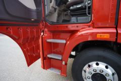 青岛解放 JH6⁺重卡 生活舱版 550马力 6X4 AMT自动挡牵引车(CA4250P33K25T1E5A80)