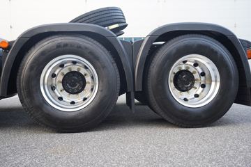 �ൺ��� JH6⁺�ؿ� ����հ� 550���� 6X4 AMT�Զ���ǣ����ͼƬ