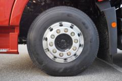 青岛解放 JH6⁺重卡 生活舱版 550马力 6X4 AMT自动挡牵引车(CA4250P33K25T1E5A80)