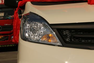  V2  1.6L 122  2.55˫΢(BJ1030V5AV7-51)ͼƬ