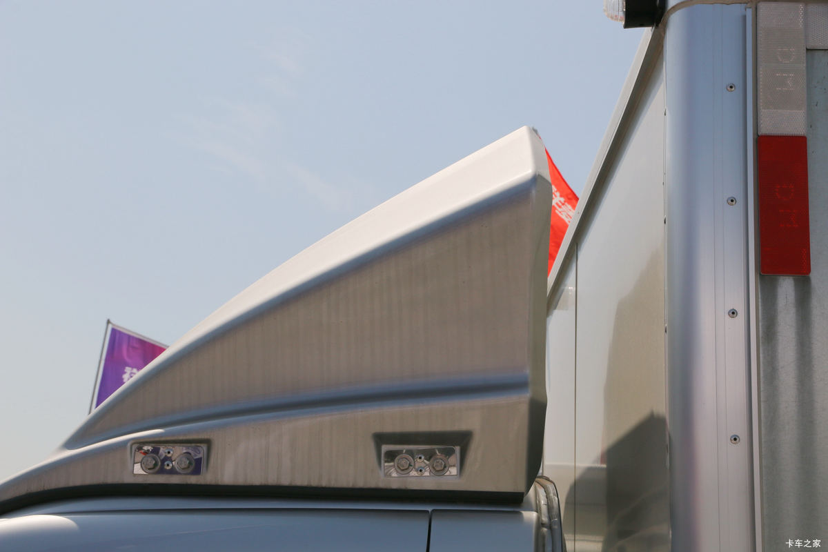  V1 1.3L 87  3.05׵ʽ΢()(BJ5026XYK-AA)                                                