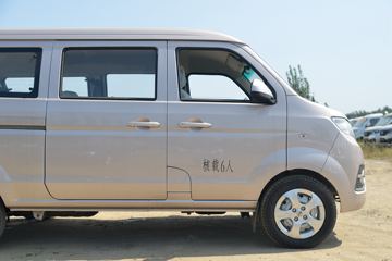 �� С��ʨX30L 102���� 6�� 1.5L����;���ó�(����)ͼƬ