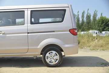 �� С��ʨX30L 102���� 6�� 1.5L����;���ó�(����)ͼƬ