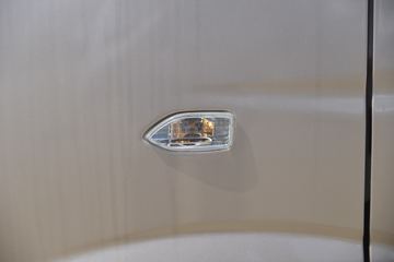 �� С��ʨX30L 102���� 6�� 1.5L����;���ó�(����)ͼƬ