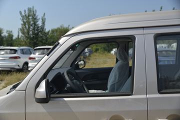 �� С��ʨX30L 102���� 6�� 1.5L����;���ó�(����)ͼƬ