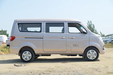 �� С��ʨX30L 102���� 6�� 1.5L����;���ó�(����)ͼƬ