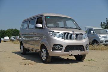 金杯 小海狮X30 2021款 财富型 102马力 1.5L 6座客车(国六)