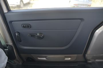 �� С��ʨX30L 102���� 6�� 1.5L����;���ó�(����)ͼƬ