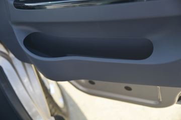 �� С��ʨX30L 102���� 6�� 1.5L����;���ó�(����)ͼƬ