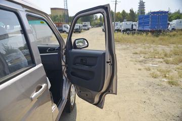 �� С��ʨX30L 102���� 6�� 1.5L����;���ó�(����)ͼƬ