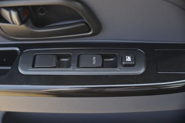 �� С��ʨX30L 102���� 6�� 1.5L����;���ó�(����)ͼƬ