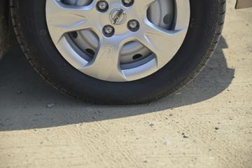 �� С��ʨX30L 102���� 6�� 1.5L����;���ó�(����)ͼƬ