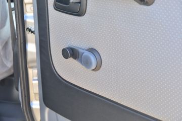 �� T32 ��׼�� 1.5L 102���� ���� 2.51��˫������΢��(����)(JKC1030SS6FL2)ͼƬ