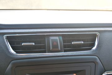 �� T32 ��׼�� 1.5L 102���� ���� 2.51��˫������΢��(����)(JKC1030SS6FL2)ͼƬ