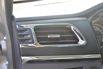 �� T32 ��׼�� 1.5L 102���� ���� 2.51��˫������΢��(����)(JKC1030SS6FL2)ͼƬ