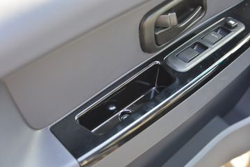 �� T32 ��׼�� 1.5L 102���� ���� 2.51��˫������΢��(����)(JKC1030SS6FL2)ͼƬ