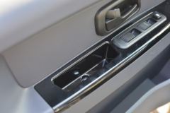 金杯 T32 标准型 1.5L 102马力 汽油 2.51米双排栏板微卡(国六)(JKC1030SS6FL2)