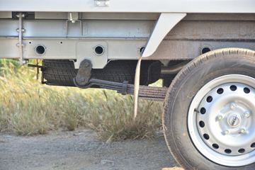 �� T32 ��׼�� 1.5L 102���� ���� 2.51��˫������΢��(����)(JKC1030SS6FL2)ͼƬ