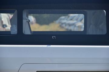 �� �º�ʨX30L 102���� 1.5L 7�������ͼƬ