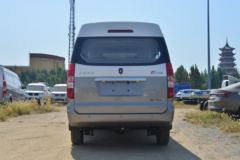 金杯 新海狮X30L 102马力 1.5L 7座面包车