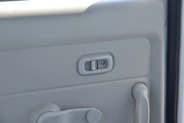 �� �º�ʨX30L 102���� 1.5L 7�������ͼƬ