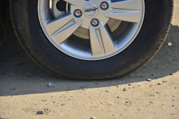 �� �º�ʨX30L 102���� 1.5L 7�������ͼƬ