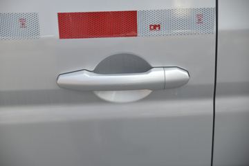 �� С��ʨX30 102���� 1.5L��ջ���(����)ͼƬ