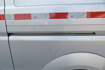 �� С��ʨX30 102���� 1.5L��ջ���(����)ͼƬ