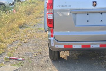 �� �º�ʨS 102���� 1.5L��ջ���(����)ͼƬ