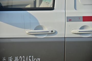 �� �º�ʨS 102���� 1.5L��ջ���(����)ͼƬ