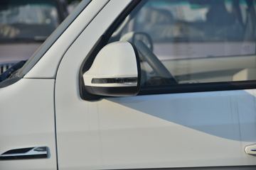 �� �º�ʨS 102���� 1.5L��ջ���(����)ͼƬ