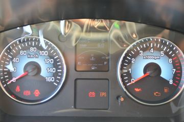 �� �º�ʨS 102���� 1.5L��ջ���(����)ͼƬ