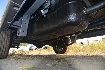 �� �º�ʨS 102���� 1.5L��ջ���(����)ͼƬ