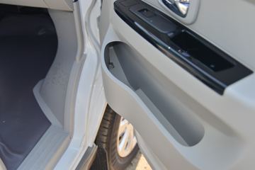 �� �º�ʨS 116���� 1.6L��ջ���(����)ͼƬ