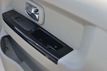 �� �º�ʨS 116���� 1.6L��ջ���(����)ͼƬ